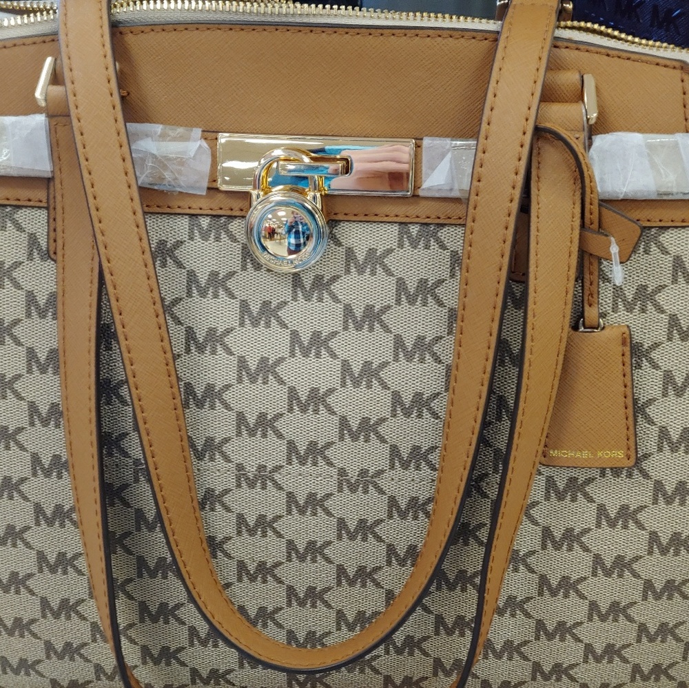 Michael kors luxary bag